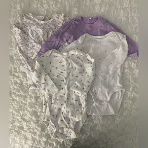 Bundle of 4 long sleeve onesies- size 12 months